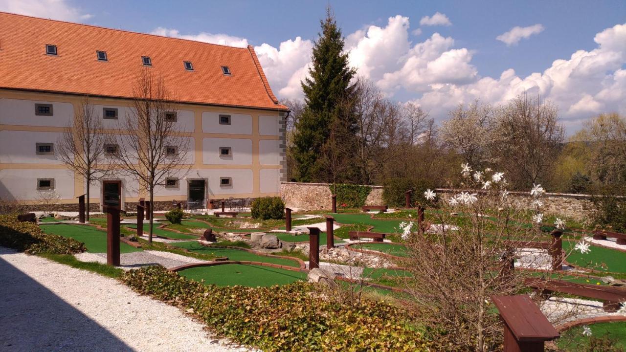 Zamek Hradek U Susice Hotel Exterior photo